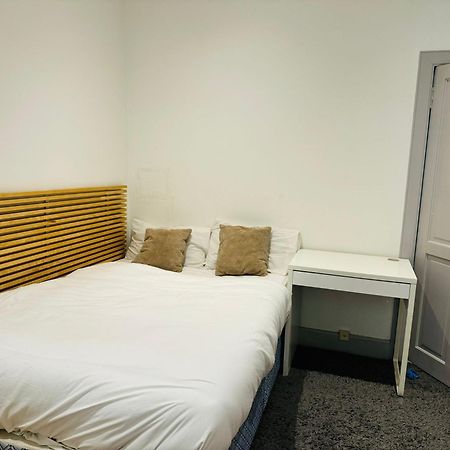 Cozy Edinburgh Apartment Escape ภายนอก รูปภาพ