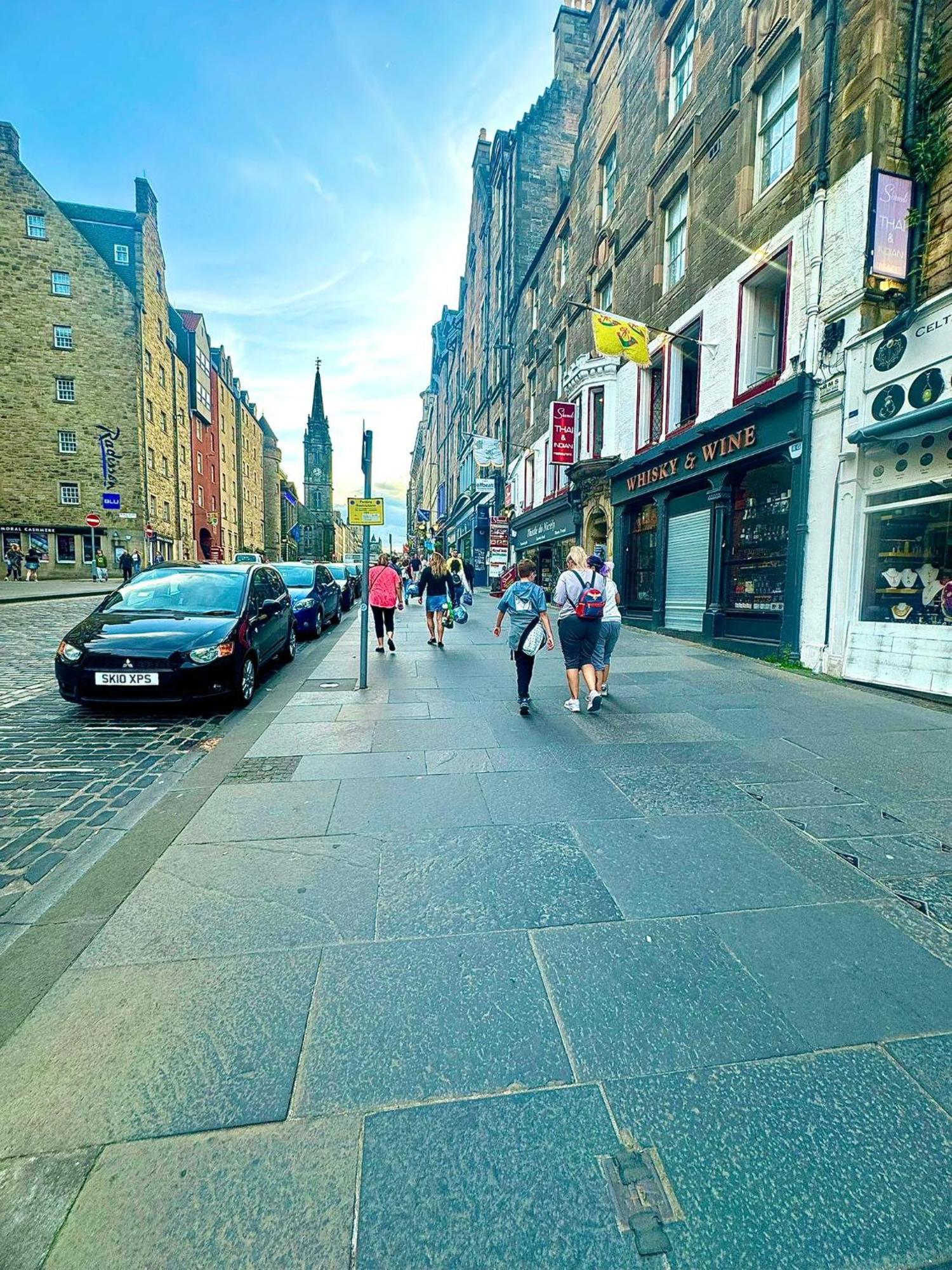 Cozy Edinburgh Apartment Escape ภายนอก รูปภาพ